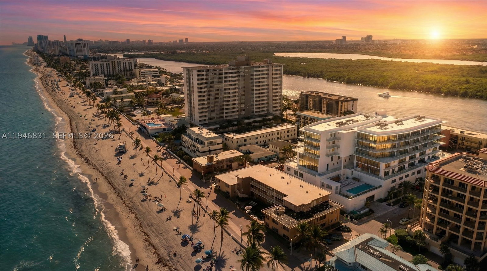 Real estate property located at 3319 Ocean Drive #507, Broward, Eturna Residences, Hollywood, FL