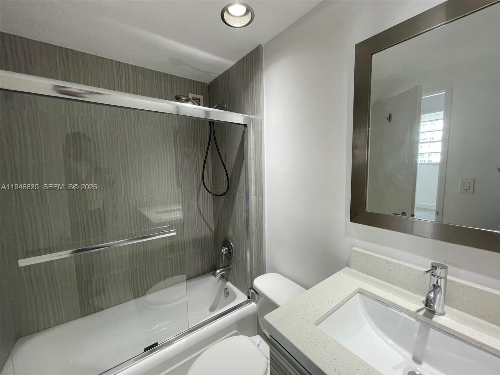 Real estate property located at 3001 Ocean Dr #1449, Broward, Residences On Hollywood B, Hollywood, FL