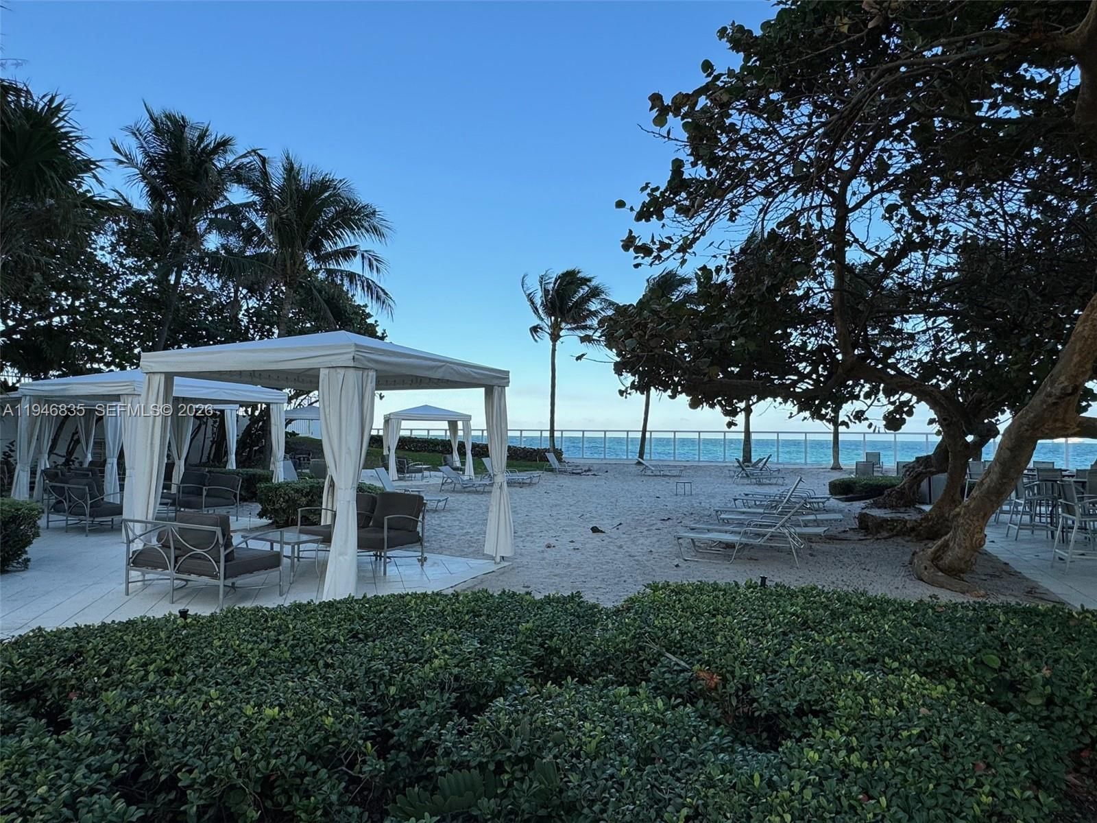 Real estate property located at 3001 Ocean Dr #1449, Broward, Residences On Hollywood B, Hollywood, FL
