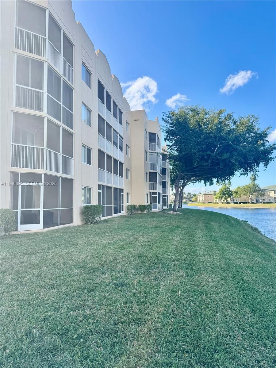 Real estate property located at 7751 Southampton Ter #310, Broward, Southampton Condominium H, Tamarac, FL