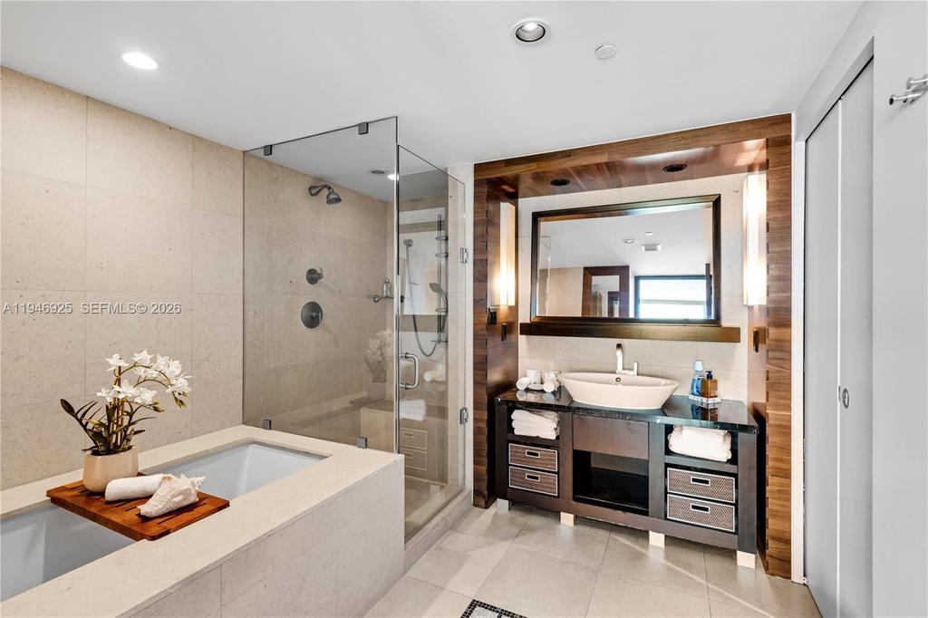 Real estate property located at 6801 Collins Ave #417 (404 Deed), Miami-dade, Central Carillon Beach Co, Miami Beach, FL