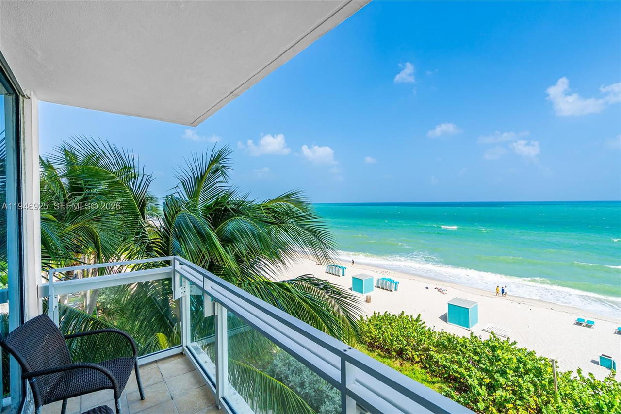 Real estate property located at 6801 Collins Ave #417 (404 Deed), Miami-dade, Central Carillon Beach Co, Miami Beach, FL