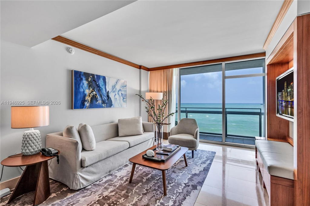 Real estate property located at 6801 Collins Ave #417 (404 Deed), Miami-dade, Central Carillon Beach Co, Miami Beach, FL