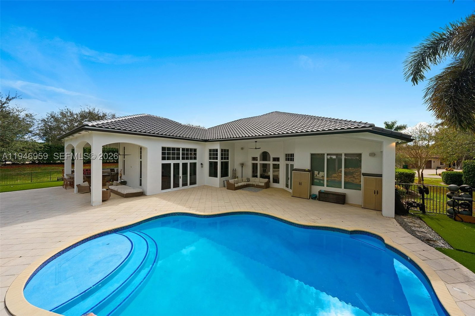Real estate property located at 12401 Stonebrook Cir, Broward, Kapok Grove Estates, Davie, FL