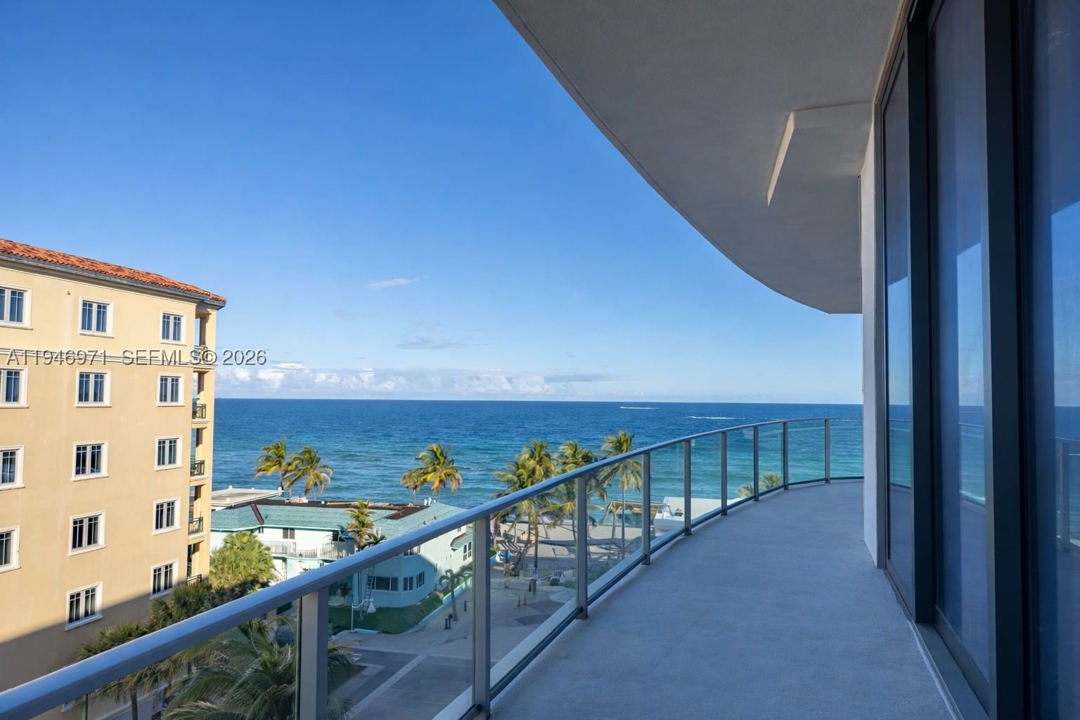 Real estate property located at 3319 Ocean Drive #508, Broward, Eturna Residences, Hollywood, FL