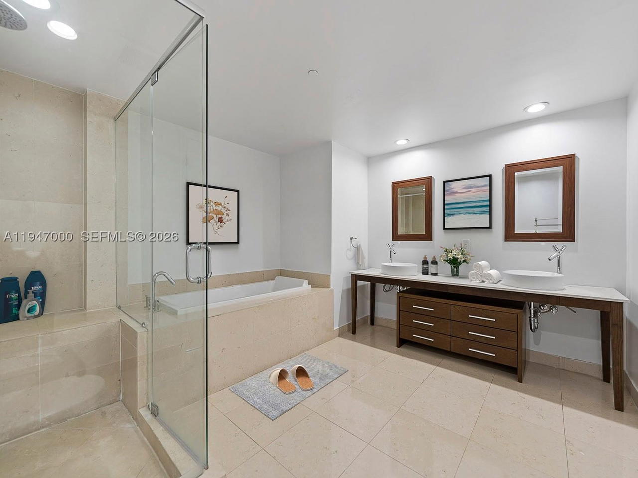 Real estate property located at 495 Brickell Ave #1801, Miami-dade, Icon Brickell No Two, Miami, FL