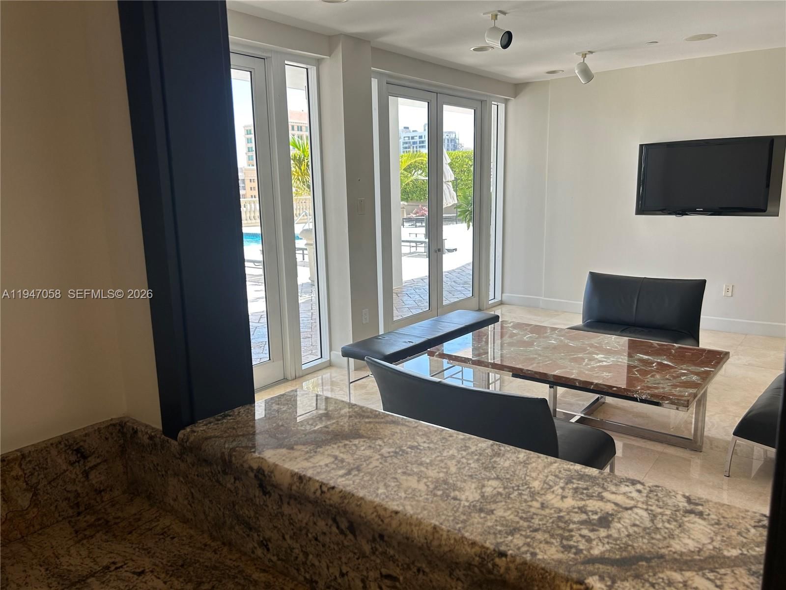 Real estate property located at 10 Aragon Ave #814, Miami-dade, Ten Aragon Condo, Coral Gables, FL