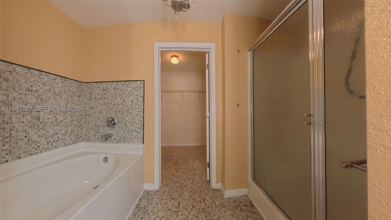 Real estate property located at 436 Willowbrook Dr, Other, Greenbriar, Other, FL