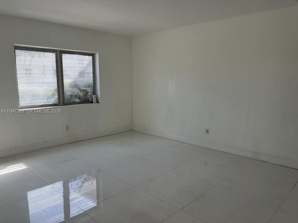Real estate property located at 8420 Byron Ave #4, Miami-dade, Sundial Condo, Miami Beach, FL