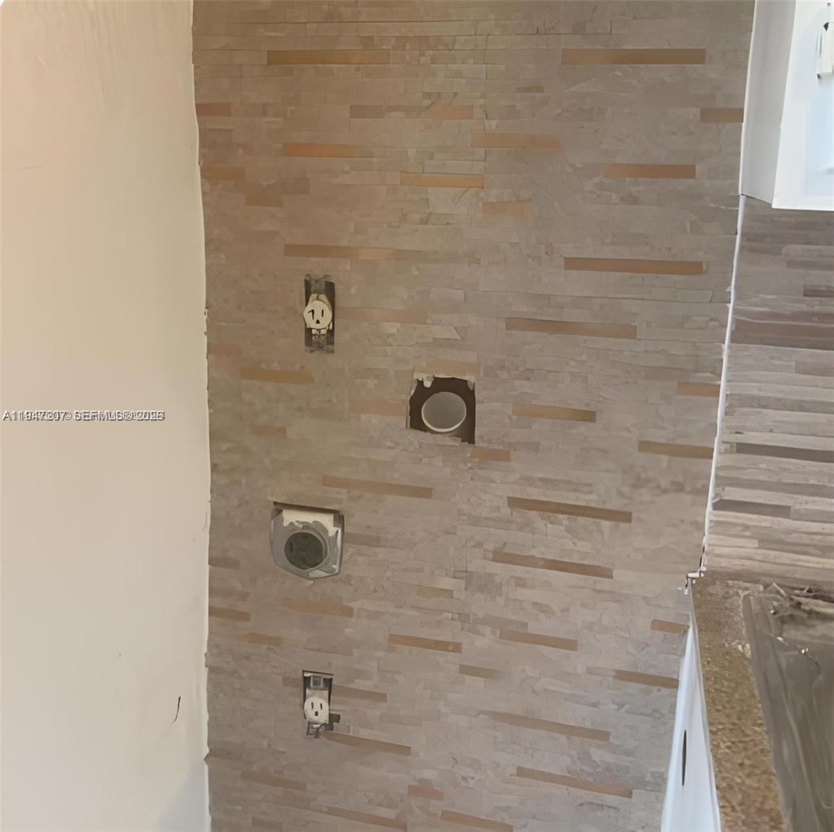 Real estate property located at 8420 Byron Ave #4, Miami-dade, Sundial Condo, Miami Beach, FL