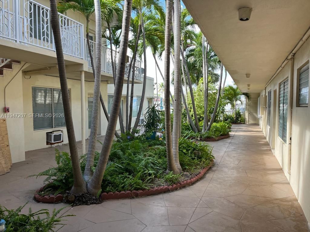 Real estate property located at 8420 Byron Ave #4, Miami-dade, Sundial Condo, Miami Beach, FL