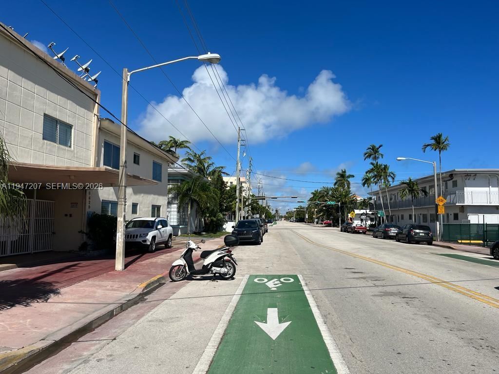 Real estate property located at 8420 Byron Ave #4, Miami-dade, Sundial Condo, Miami Beach, FL