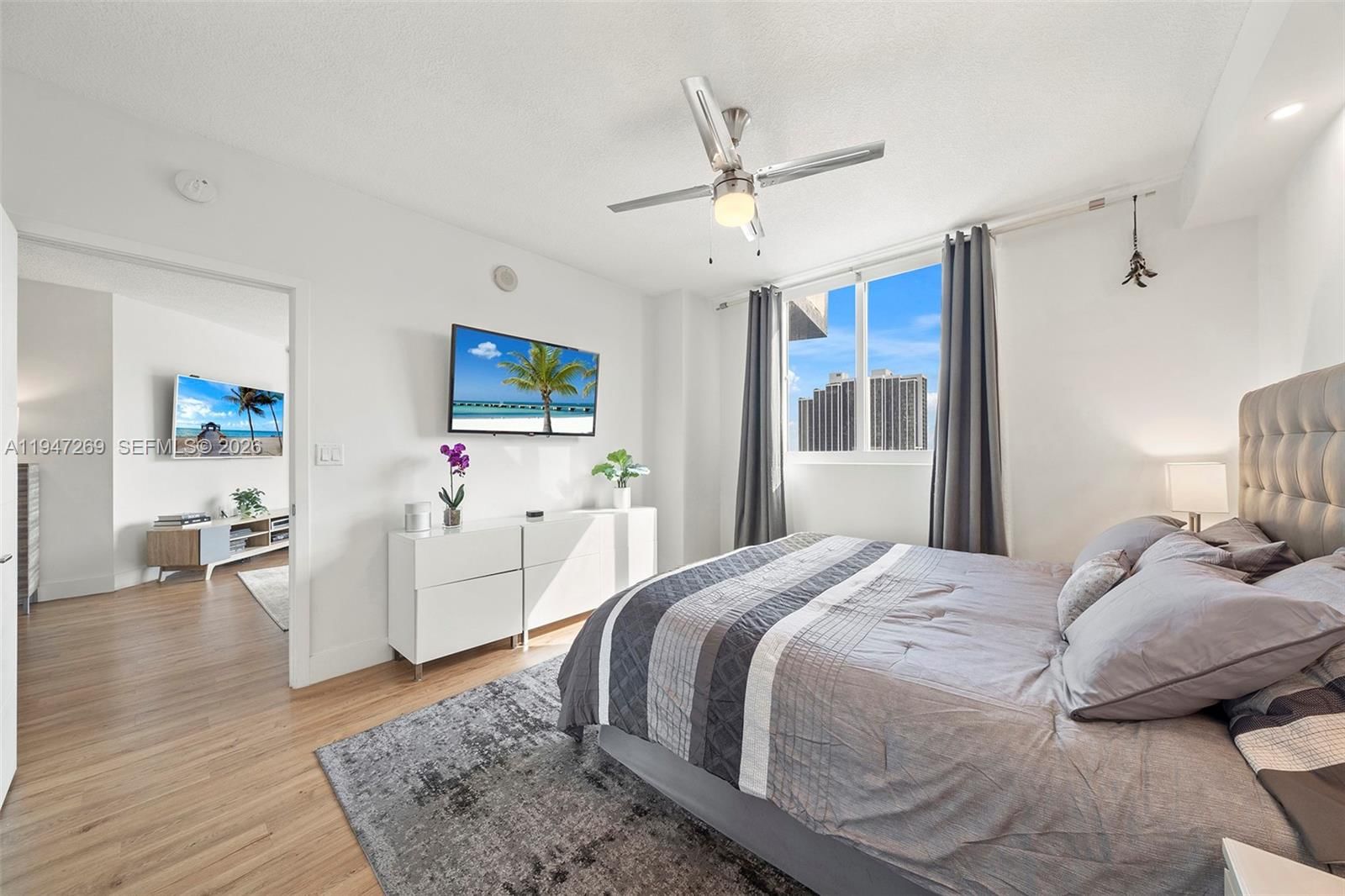 Real estate property located at 275 18th St #1207, Miami-dade, 1800 Biscayne Plaza Condo, Miami, FL