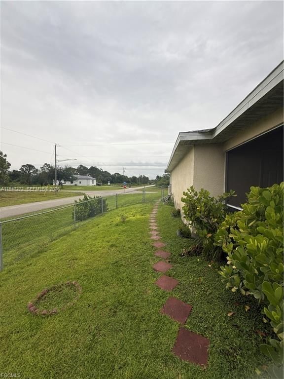 Real estate property located at 1106 Summa Blvd, Lee, Lehigh Acres, Lehigh Acres, FL
