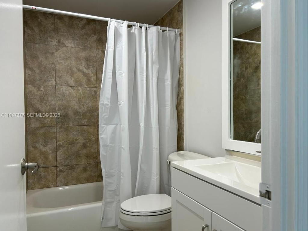 Real estate property located at 7501 Treasure Dr #5R, Miami-dade, Treasures On The Bay Ii C, North Bay Village, FL