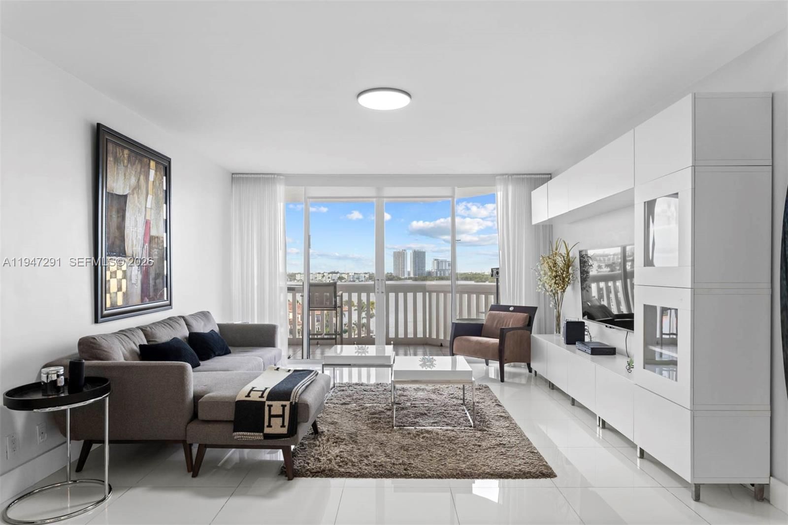 Real estate property located at 1000 Island Blvd #812, Miami-dade, 1000 Isl Blvd Williams Is, Aventura, FL