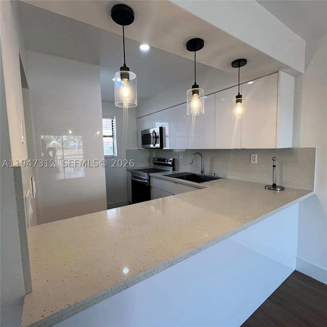 Real estate property located at 8425 8th St #406, Miami-dade, Visions At Fountainbleau, Miami, FL