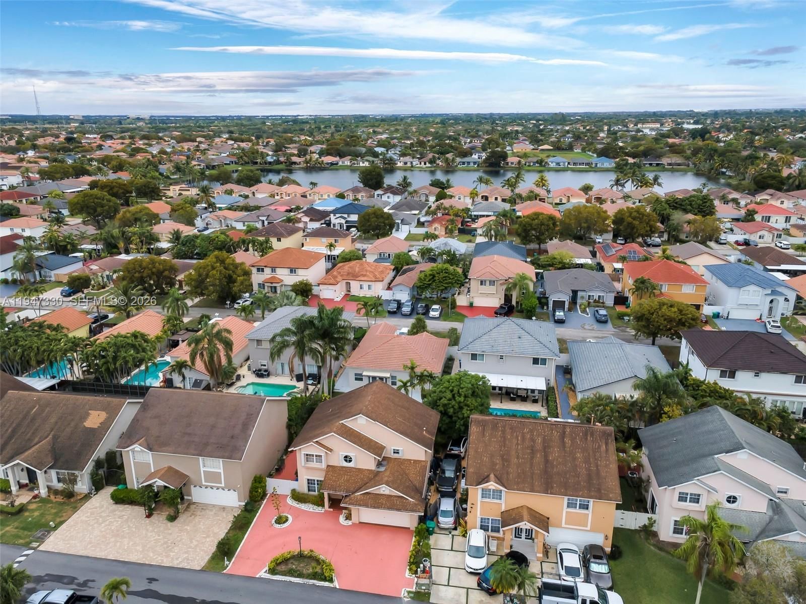 Real estate property located at 7833 192nd St, Miami-dade, Country Lake Park 1st Add, Hialeah, FL