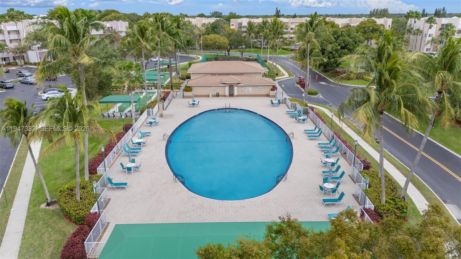 Real estate property located at 9560 Weldon Cir J105, Broward, Weldon Condominium J, Tamarac, FL