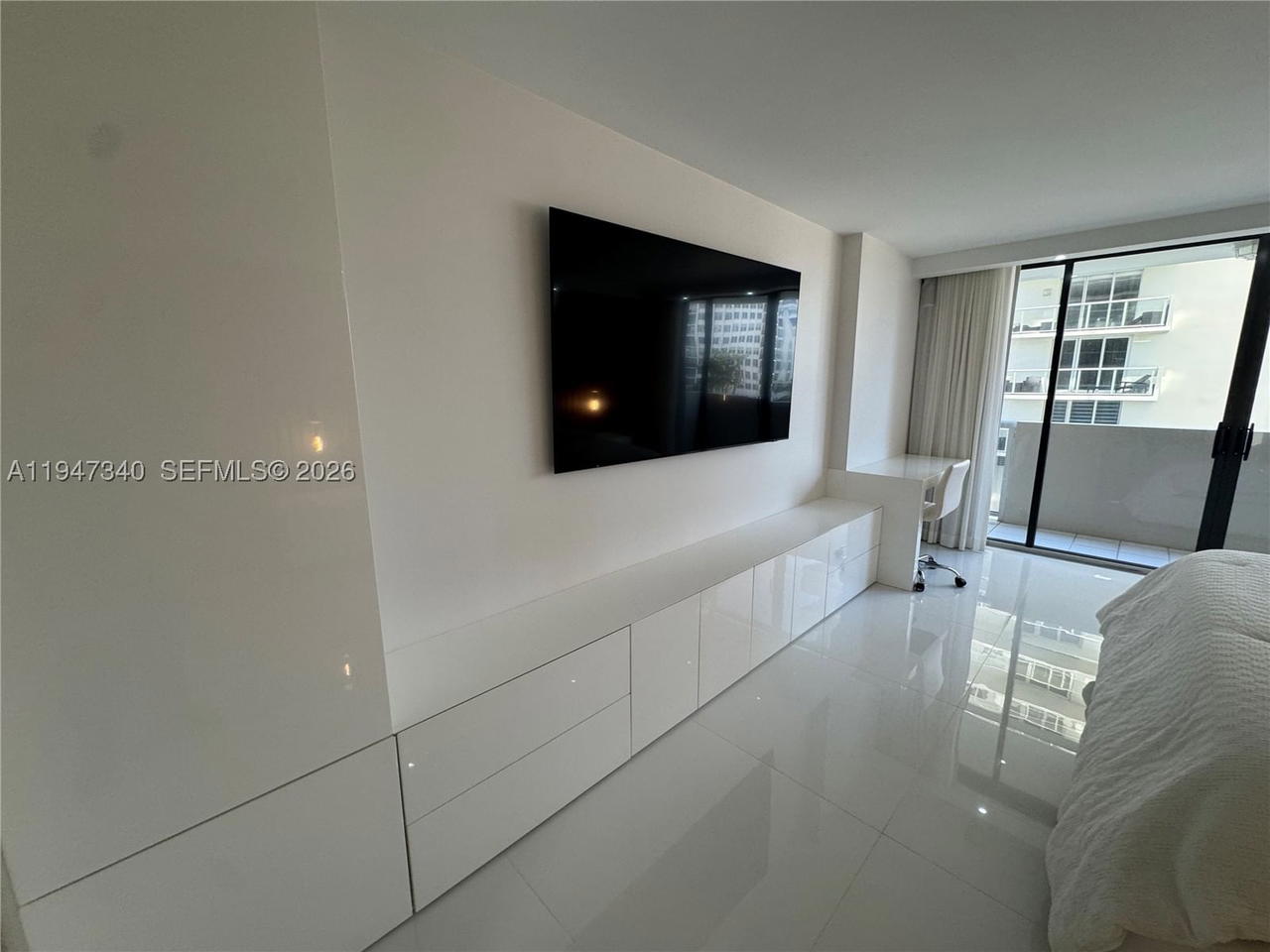 Real estate property located at 5757 Collins Ave #504, Miami-dade, Lexcellence Condo, Miami Beach, FL