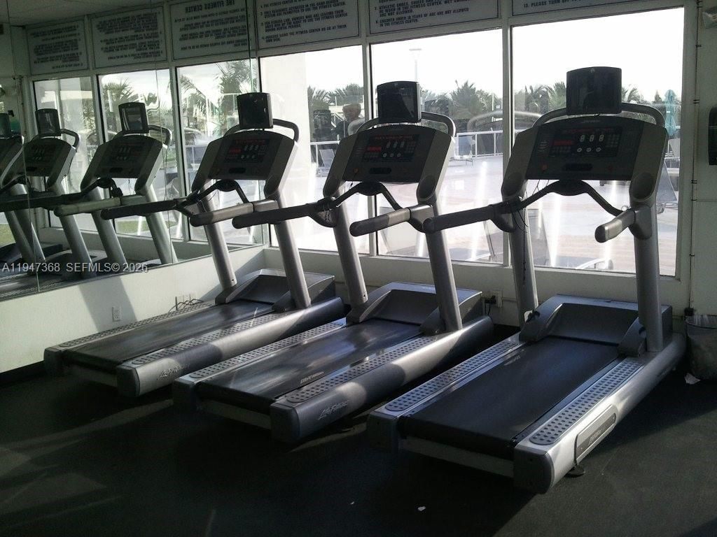 Real estate property located at 100 Lincoln Rd #1206, Miami-dade, The Decoplage Condo, Miami Beach, FL