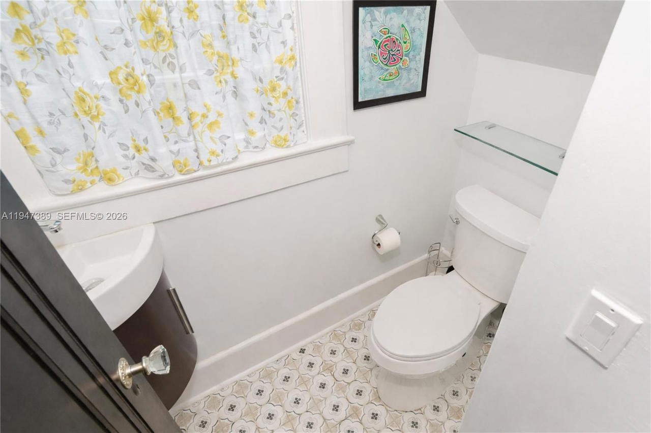 Real estate property located at 2533 5th St, Miami-dade, Beacon Manor, Miami, FL