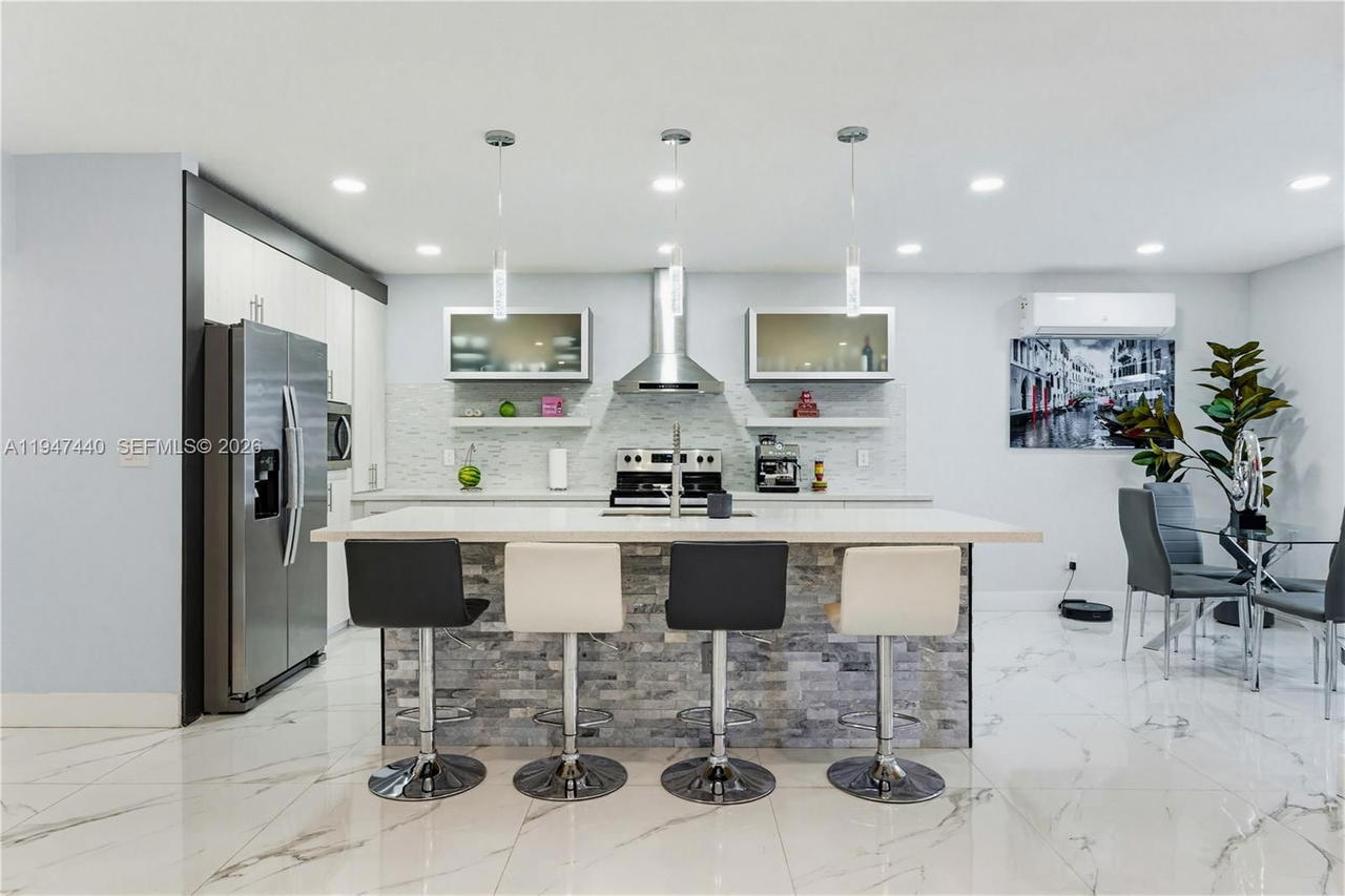 Real estate property located at 2810 123rd Ct, Miami-dade, Southern Ests 6th Addn, Miami, FL