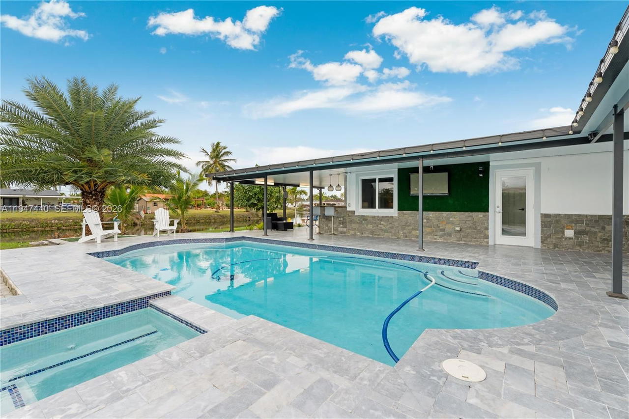 Real estate property located at 2810 123rd Ct, Miami-dade, Southern Ests 6th Addn, Miami, FL