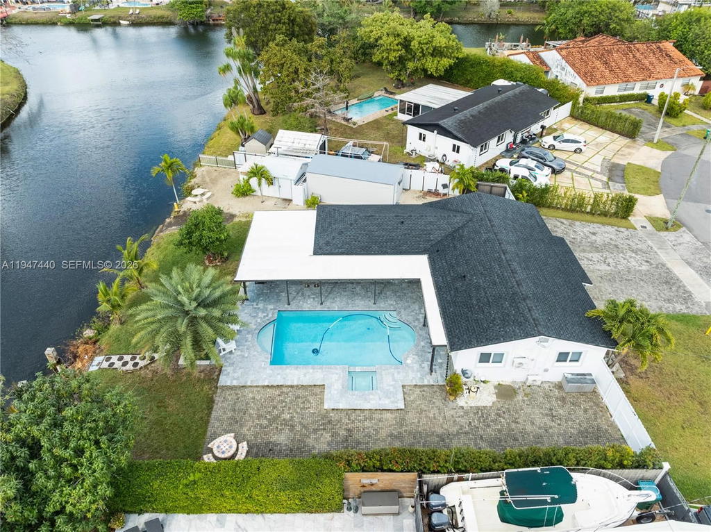 Real estate property located at 2810 123rd Ct, Miami-dade, Southern Ests 6th Addn, Miami, FL
