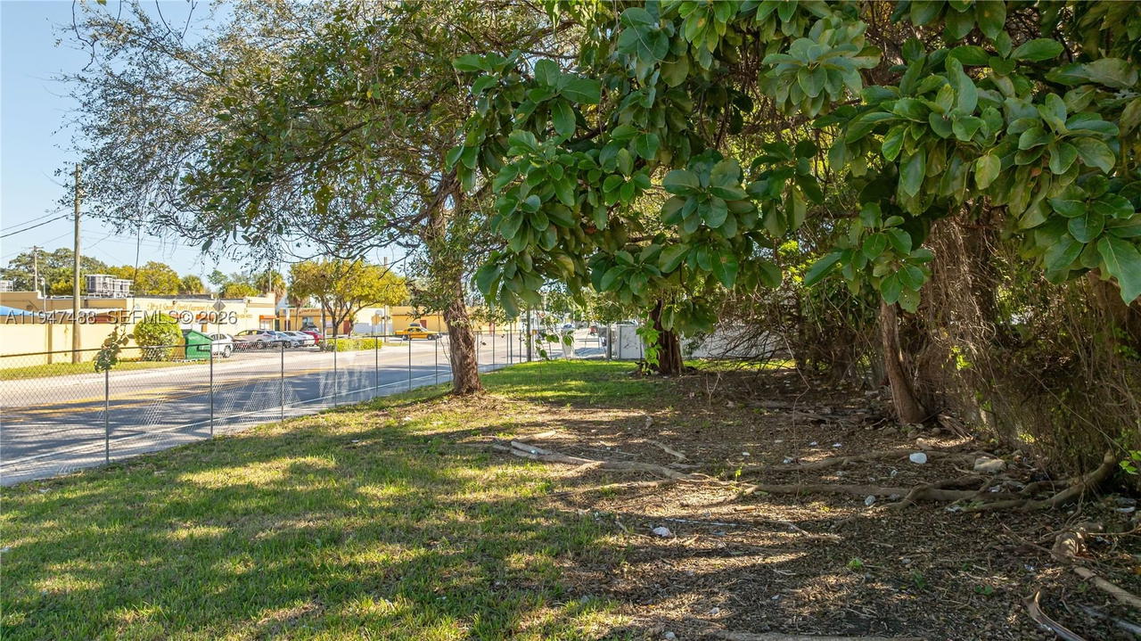 Real estate property located at 2226 46th St, Miami-dade, Buckeye Park, Miami, FL