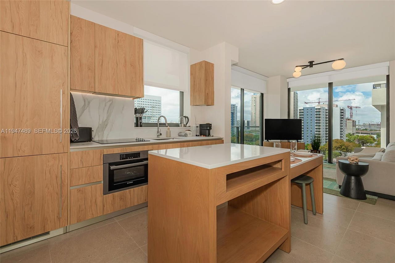 Real estate property located at 11 6 ST #814, Miami-dade, The Crosby, Miami, FL