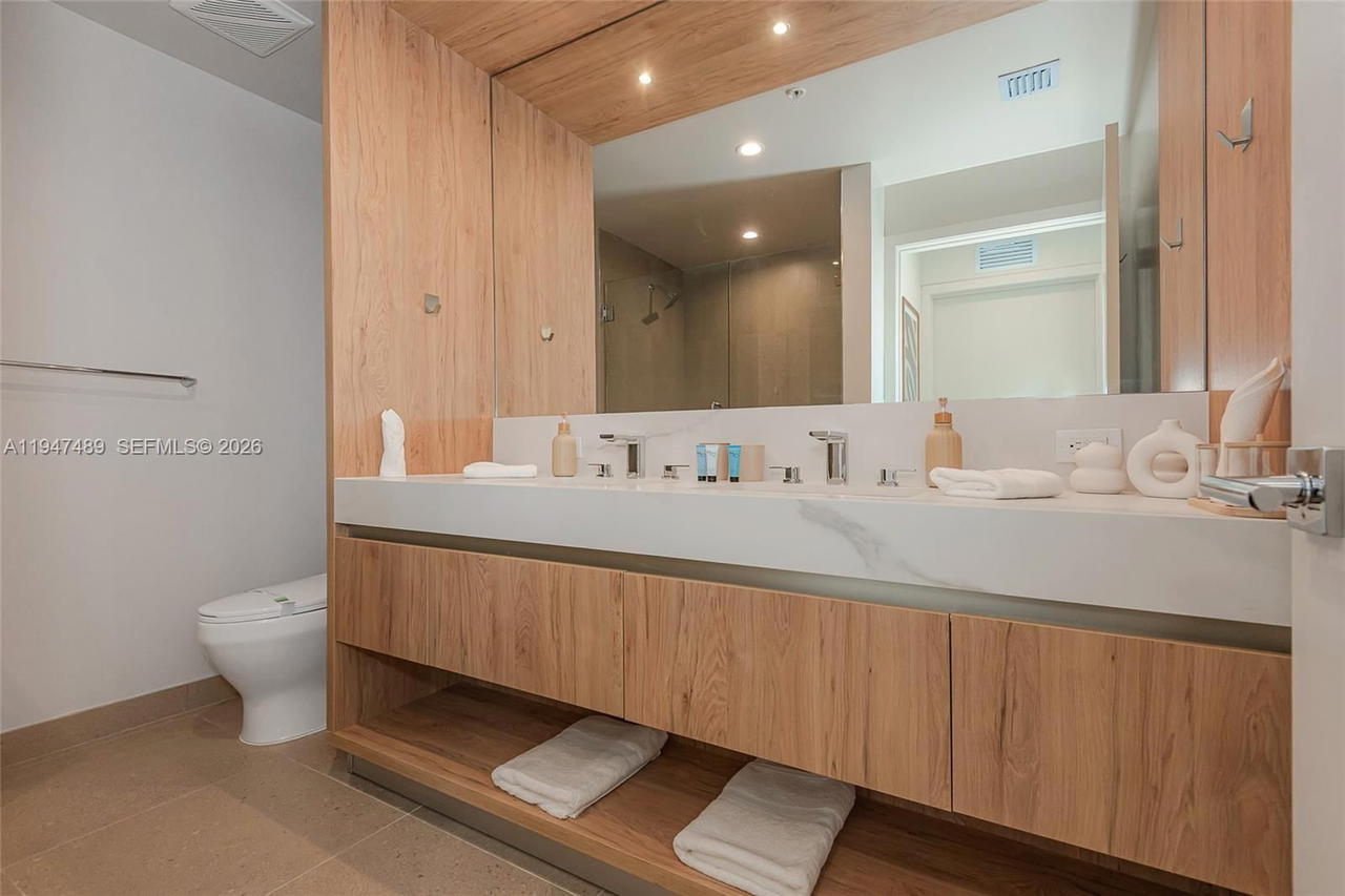 Real estate property located at 11 6 ST #814, Miami-dade, The Crosby, Miami, FL