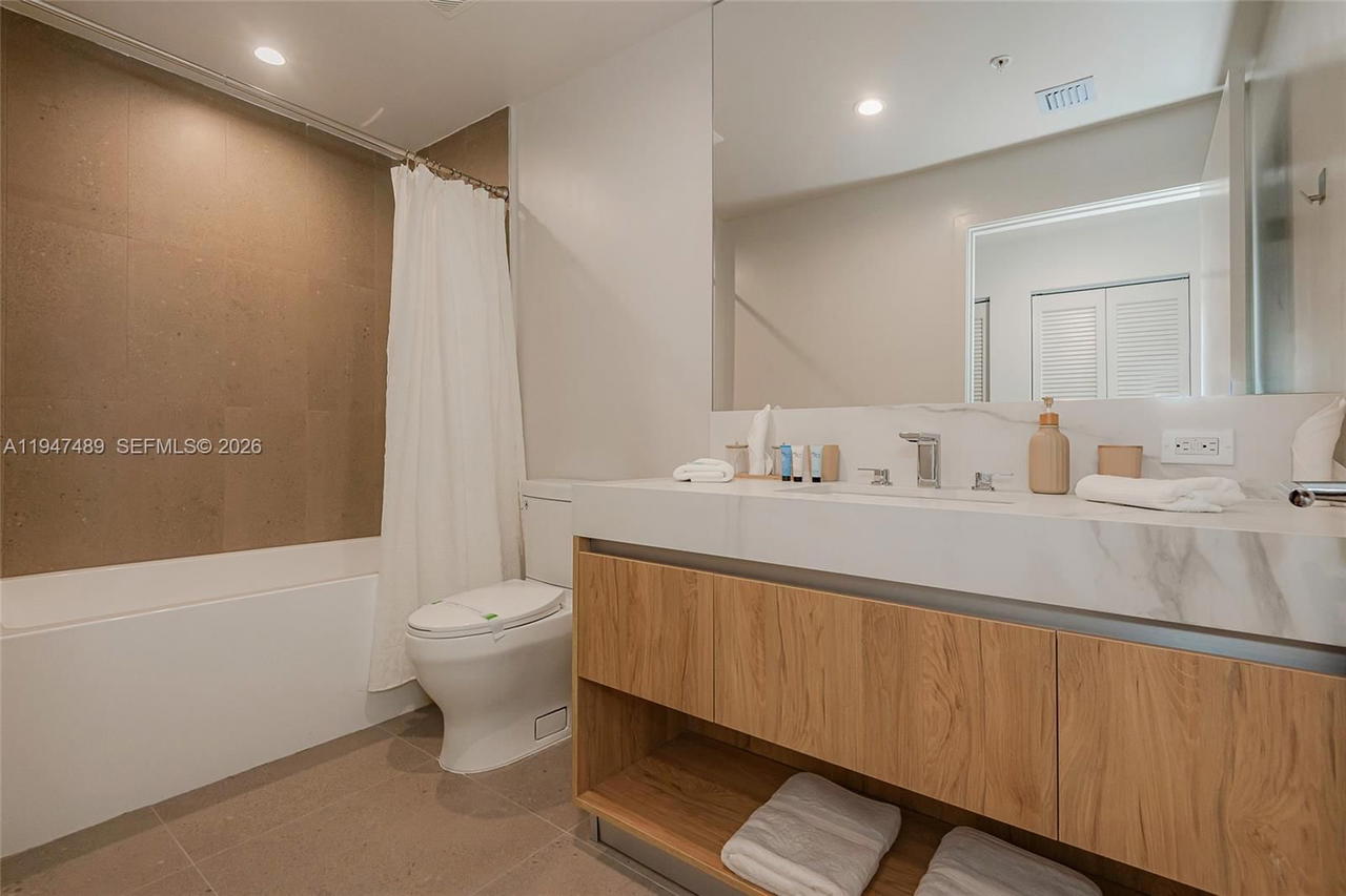 Real estate property located at 11 6 ST #814, Miami-dade, The Crosby, Miami, FL