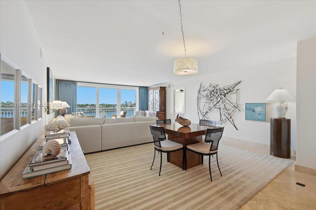 Real estate property located at 511 Bayshore Dr #504, Broward, Bayshore Towers, Fort Lauderdale, FL