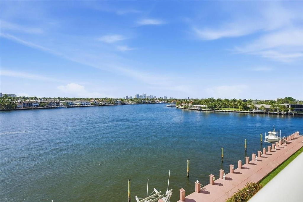 Real estate property located at 511 Bayshore Dr #504, Broward, Bayshore Towers, Fort Lauderdale, FL