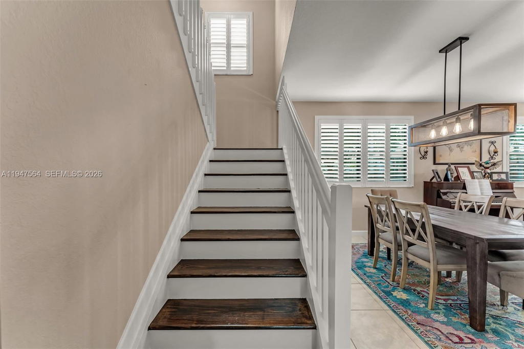 Real estate property located at 17475 153rd Ave, Miami-dade, Venetian Parc West, Miami, FL