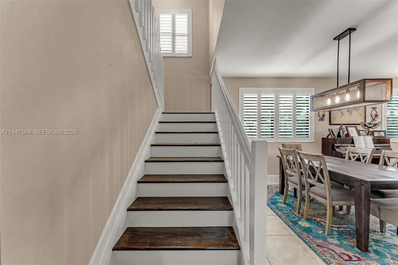 Real estate property located at 17475 153rd Ave, Miami-dade, Venetian Parc West, Miami, FL