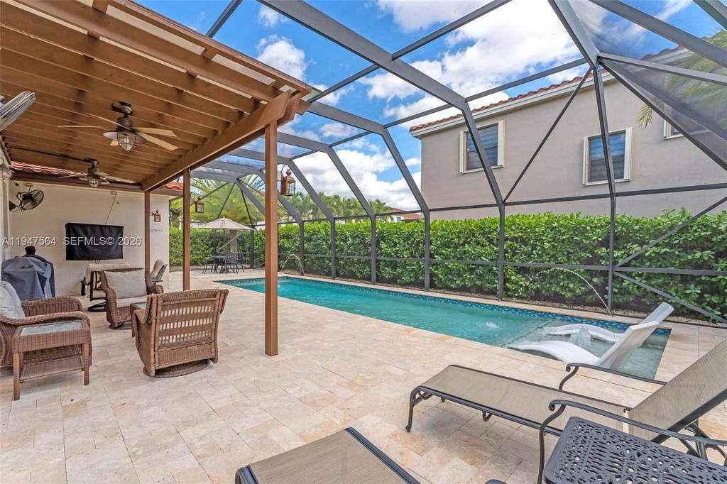 Real estate property located at 17475 153rd Ave, Miami-dade, Venetian Parc West, Miami, FL