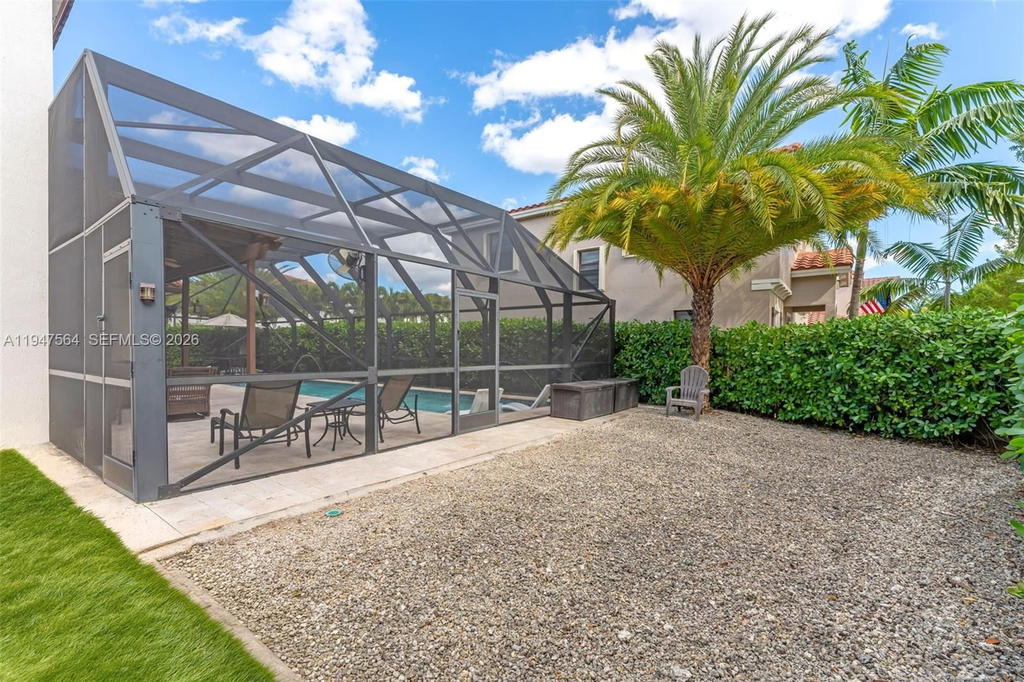 Real estate property located at 17475 153rd Ave, Miami-dade, Venetian Parc West, Miami, FL