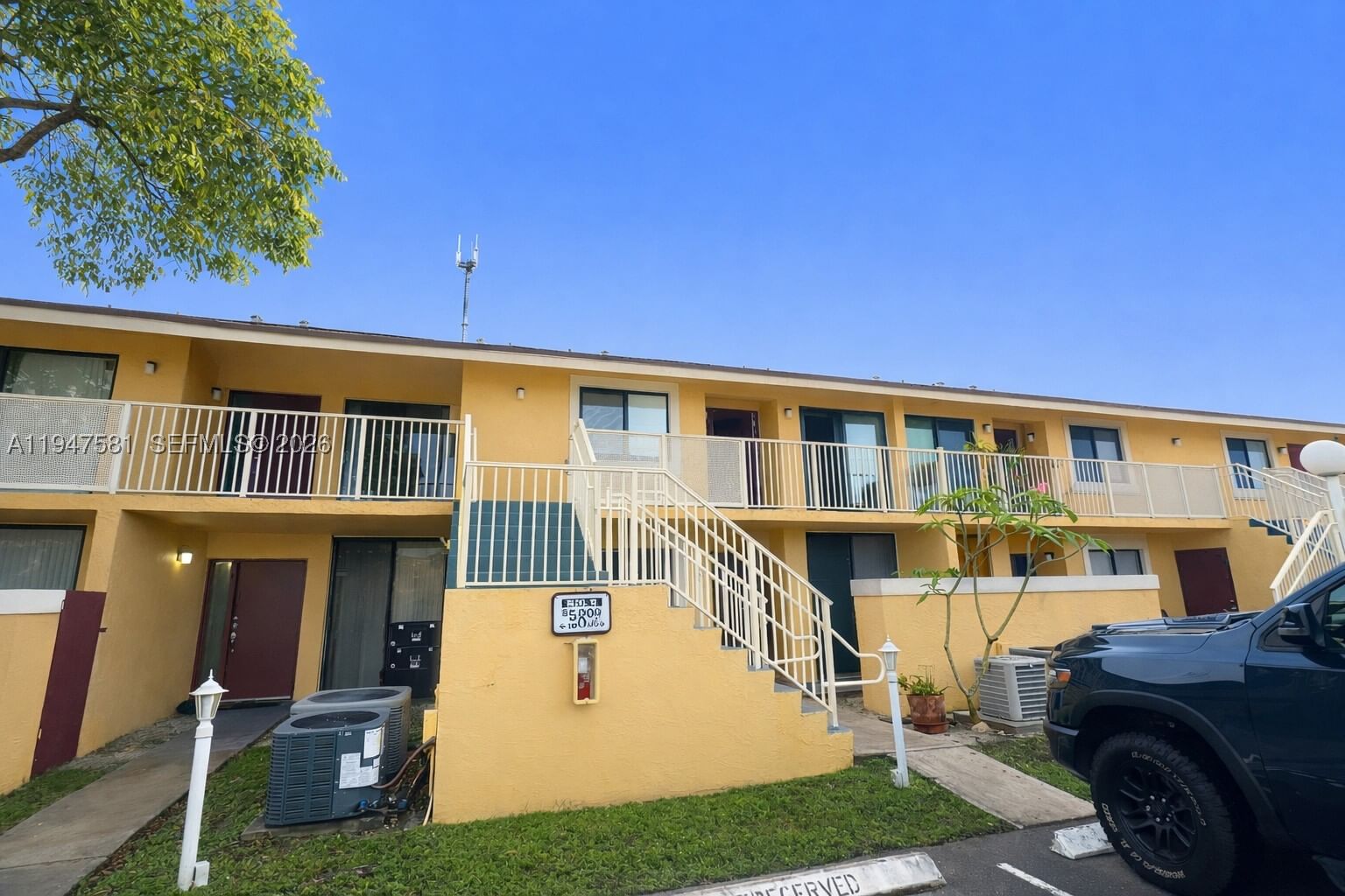 Real estate property located at 500 214th St #103, Miami-dade, Misty Lake Condo, Miami Gardens, FL