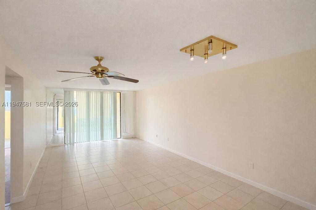 Real estate property located at 500 214th St #103, Miami-dade, Misty Lake Condo, Miami Gardens, FL