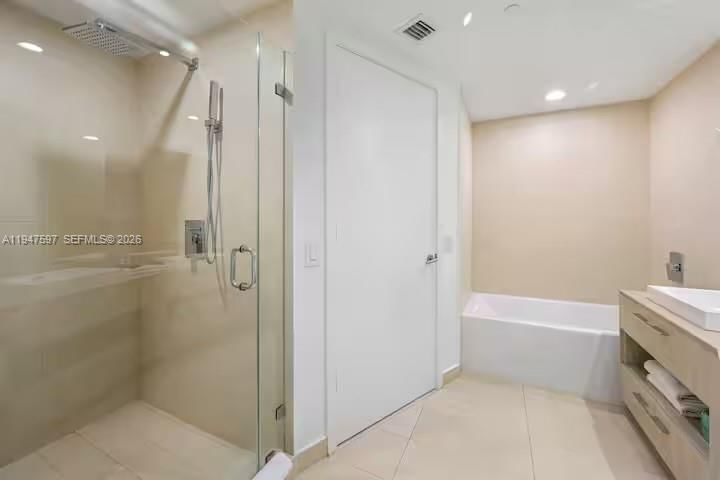 Real estate property located at 4111 Ocean Dr #3102, Broward, 4111 South Ocean Drive Co, Hollywood, FL