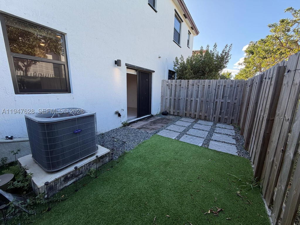 Real estate property located at 909 211th St, Miami-dade, Via Ventura Neighborhood, Miami, FL