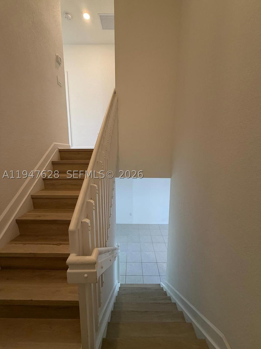 Real estate property located at 909 211th St, Miami-dade, Via Ventura Neighborhood, Miami, FL