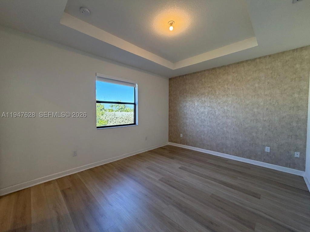 Real estate property located at 909 211th St, Miami-dade, Via Ventura Neighborhood, Miami, FL