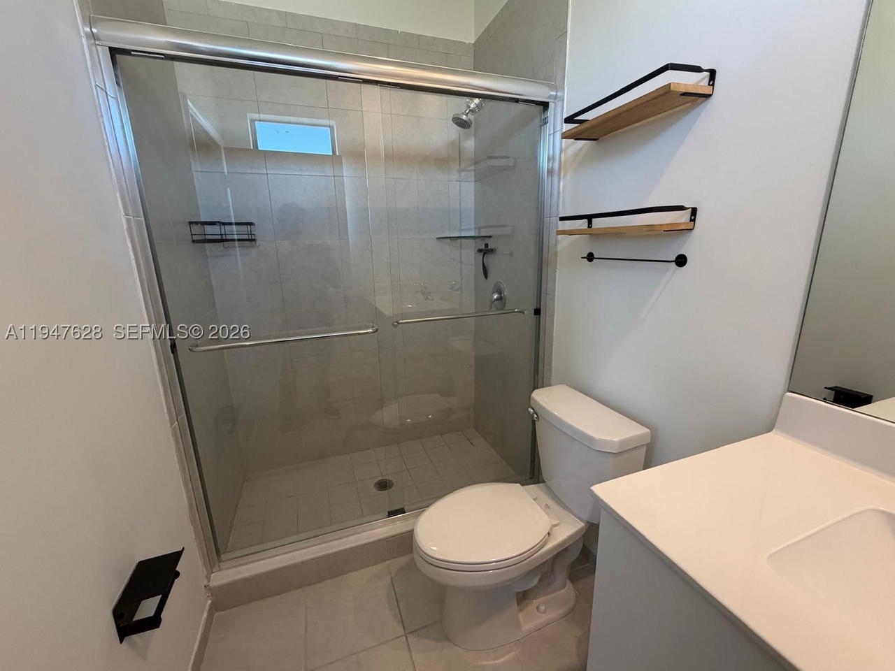 Real estate property located at 909 211th St, Miami-dade, Via Ventura Neighborhood, Miami, FL