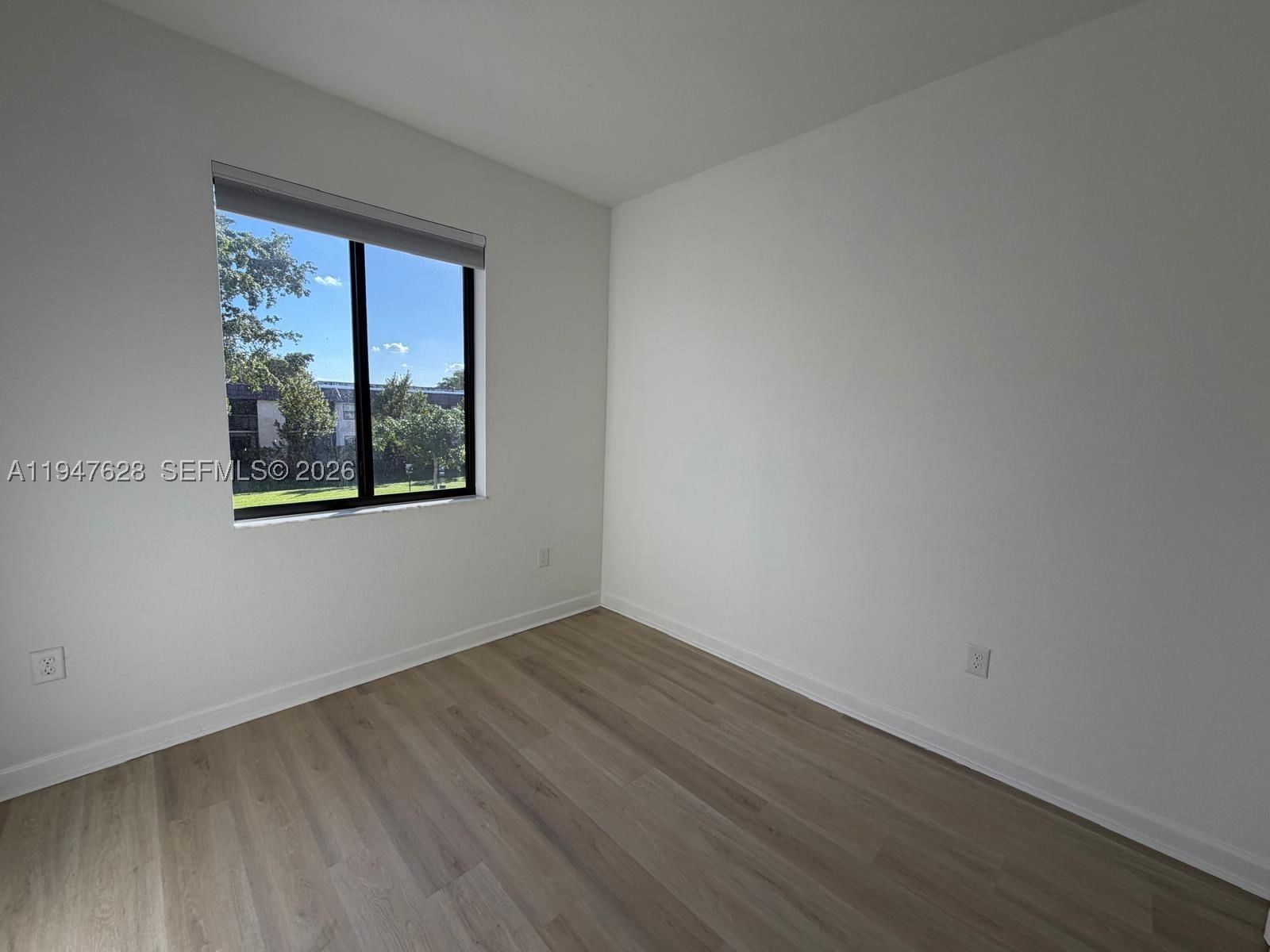Real estate property located at 909 211th St, Miami-dade, Via Ventura Neighborhood, Miami, FL