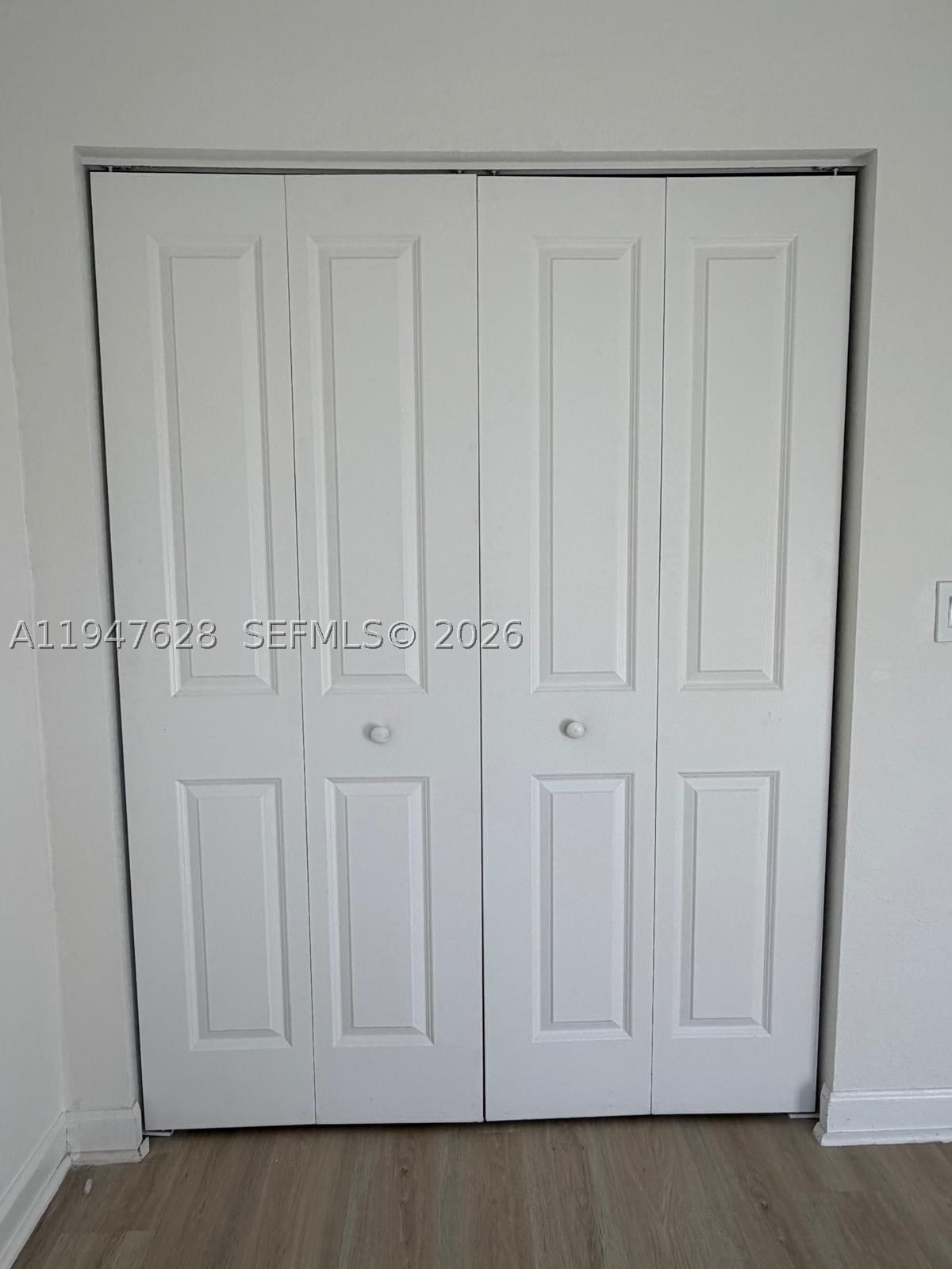 Real estate property located at 909 211th St, Miami-dade, Via Ventura Neighborhood, Miami, FL