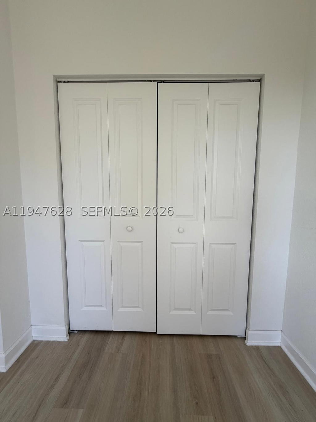 Real estate property located at 909 211th St, Miami-dade, Via Ventura Neighborhood, Miami, FL