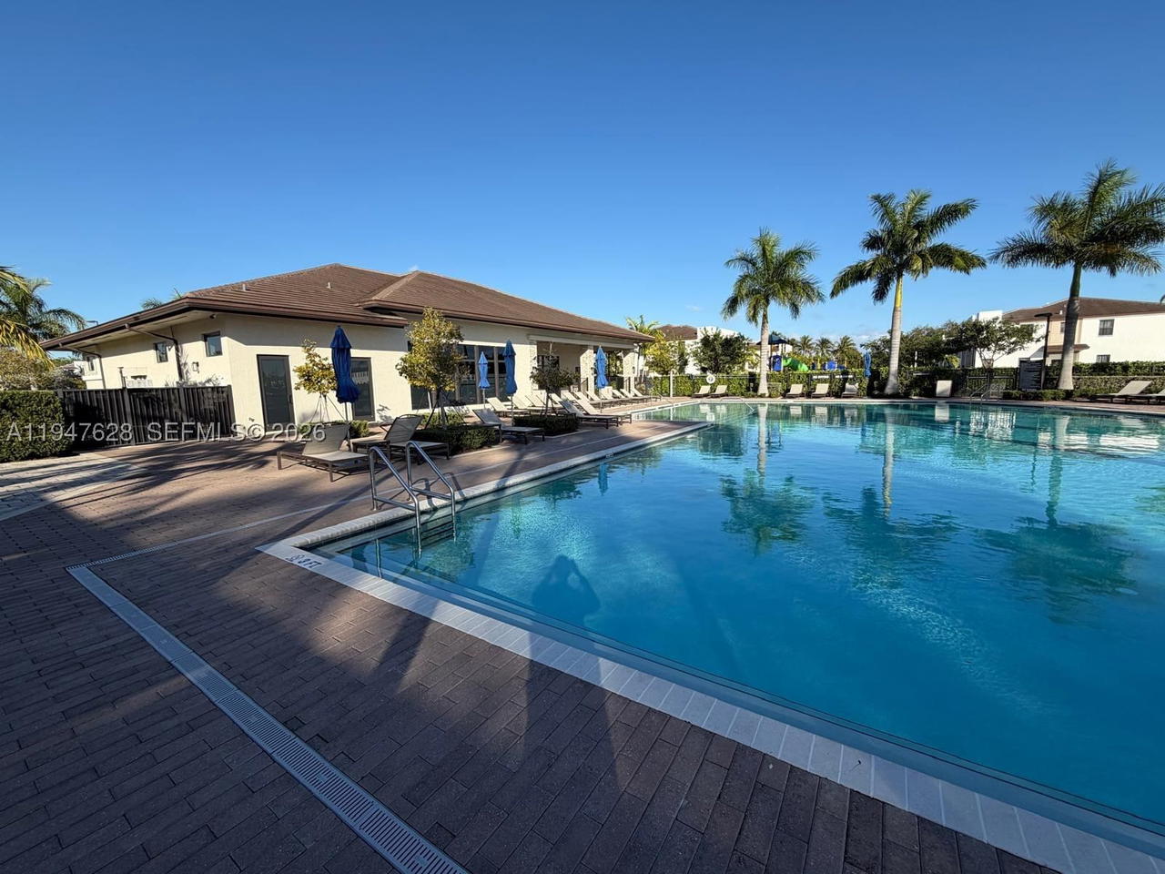 Real estate property located at 909 211th St, Miami-dade, Via Ventura Neighborhood, Miami, FL